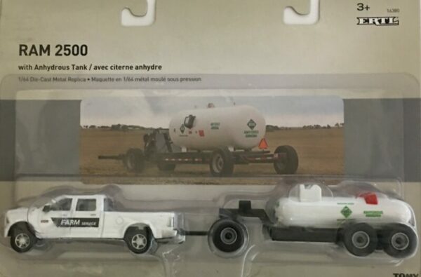 1/64 Case IH Ram 2500 Pickup with Anhydrous Tank
