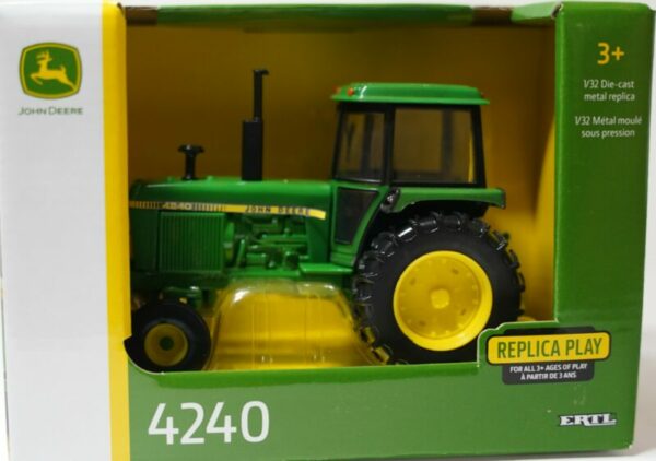 1/32 John Deere 4240 with Cab